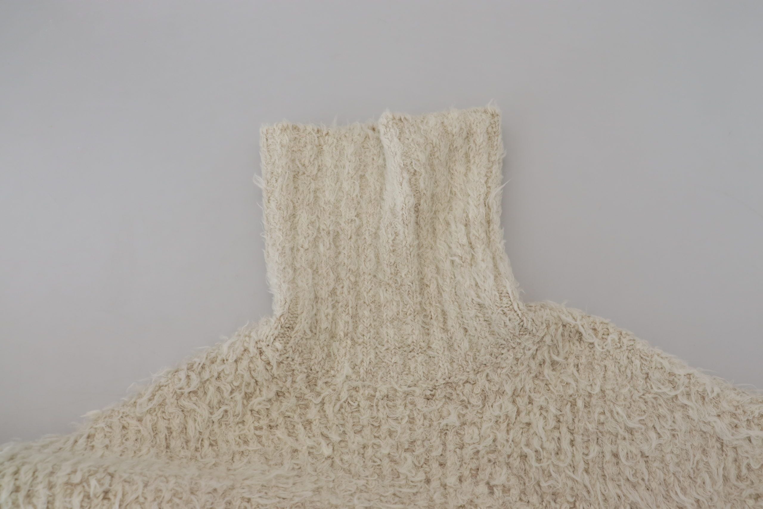 Dolce & Gabbana Elegant wool blend turtleneck sweater in cream